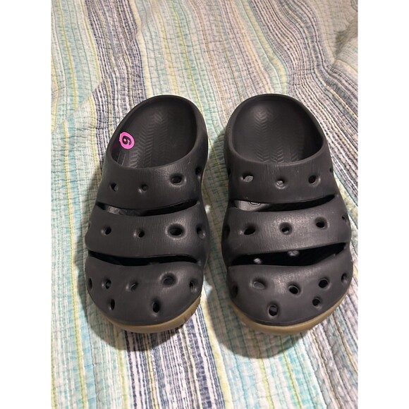 Keen Yogui Shoes Mens Size 9 Black Gray Clog Slip On Casual Comfort Lightweight - Picture 2 of 7